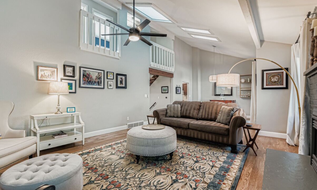 Photo of Livingroom in Frasier Meadows
