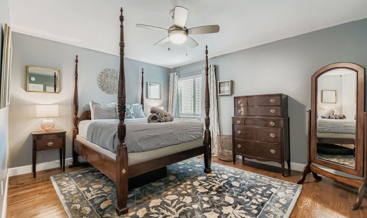 Photo of Bedroom in Frasier Meadows