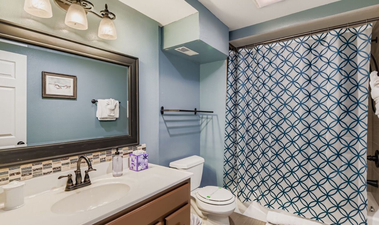 Photo of Bathroom in Frasier Meadows