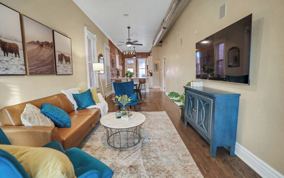 Photo of Livingroom in Lincoln Park