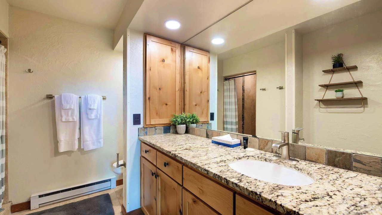 Photo of Bathroom in Forest Hills