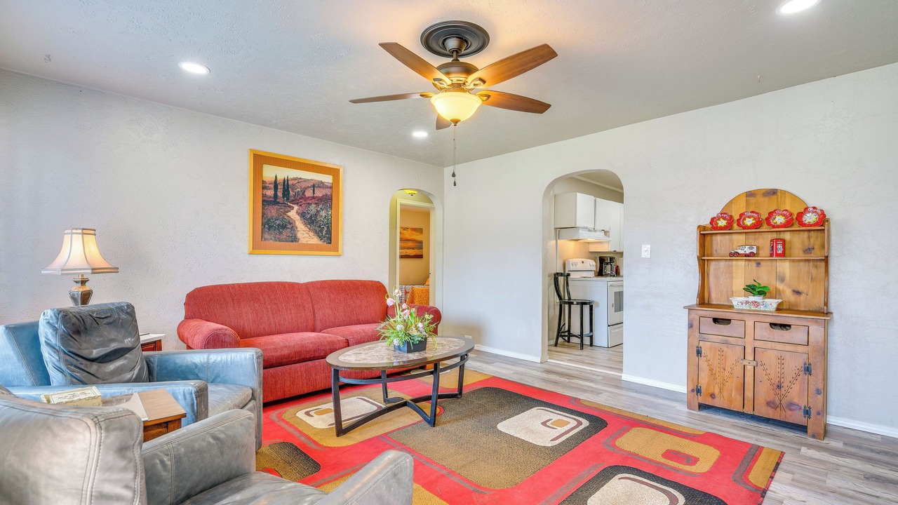 Photo of Livingroom in Pueblo