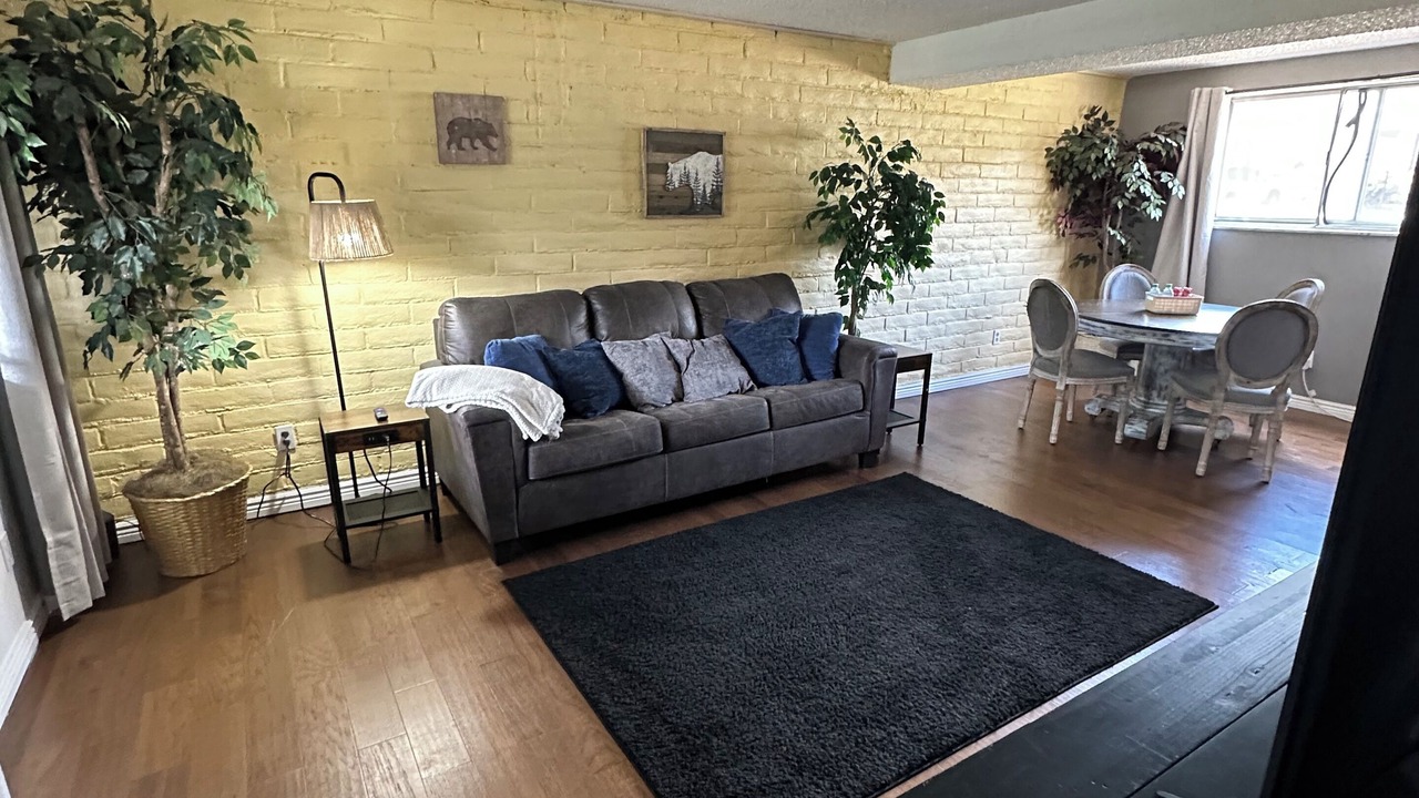 Photo of Livingroom in Lakewood