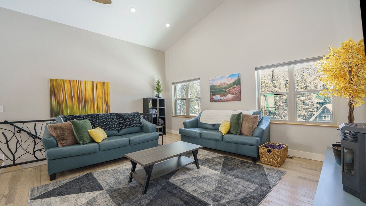 Photo of Livingroom in Saint Mary's