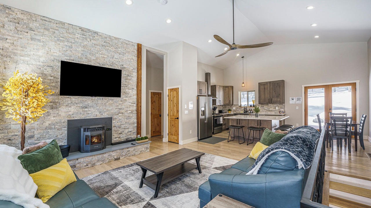 Photo of Livingroom in Saint Mary's