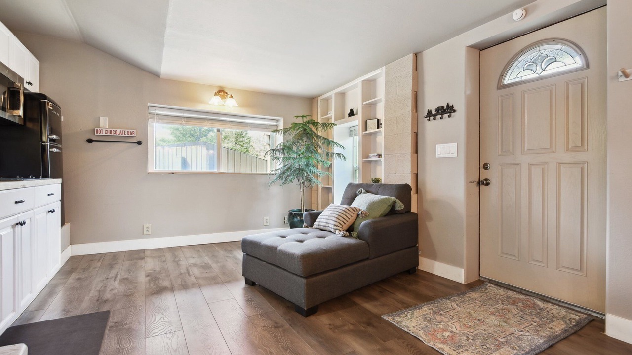 Photo of Livingroom in Golden Gate Canyon