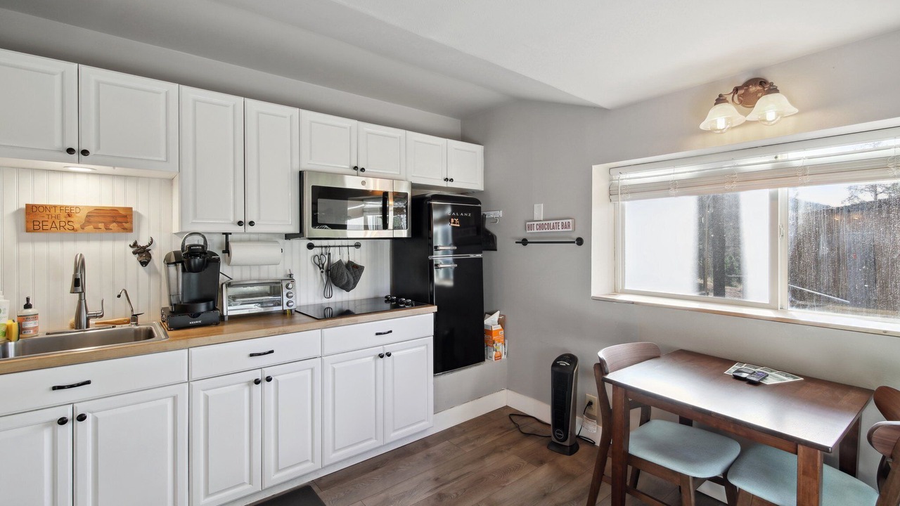 Photo of Kitchen in Golden Gate Canyon