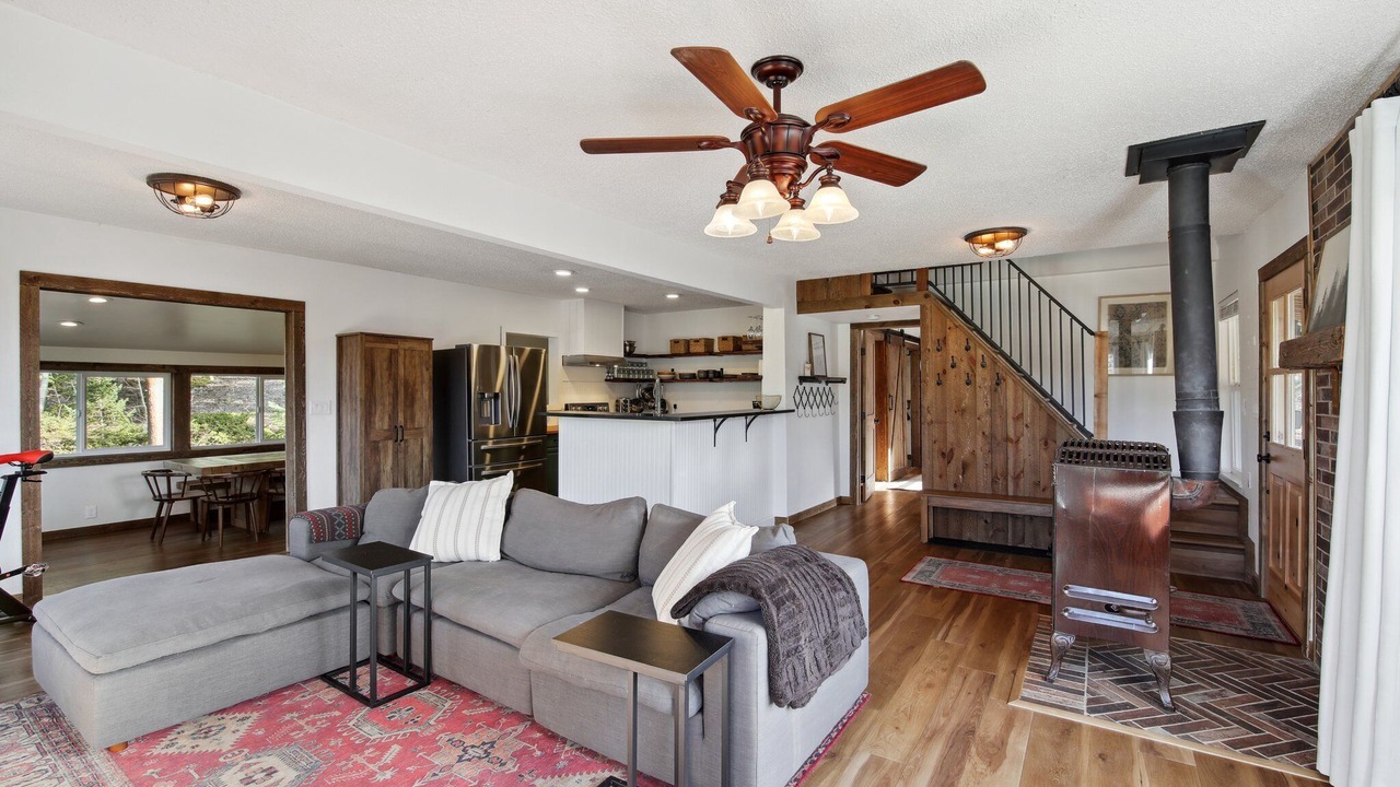 Photo of Livingroom in Golden Gate Canyon