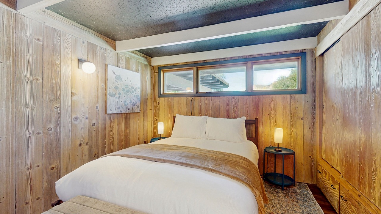 Photo of Bedroom in Glenwood Springs