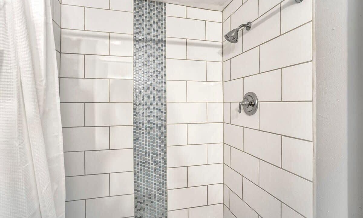 Photo of Bathroom in Manitou Springs Historic District