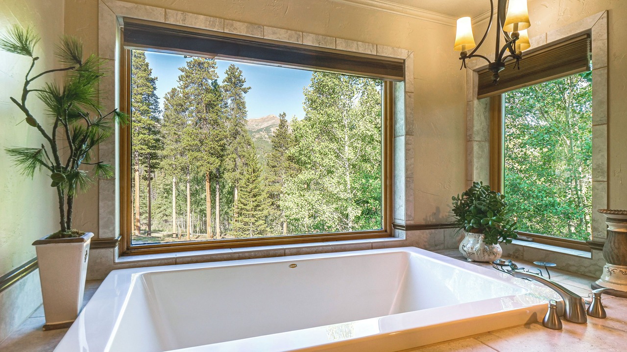 Photo of Bathroom in Warrior's Mark West