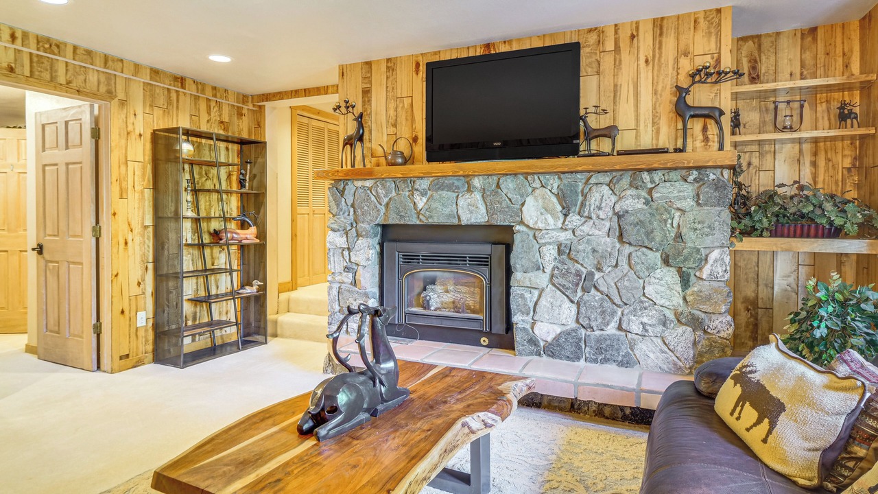 Photo of Bedroom in Warrior's Mark West