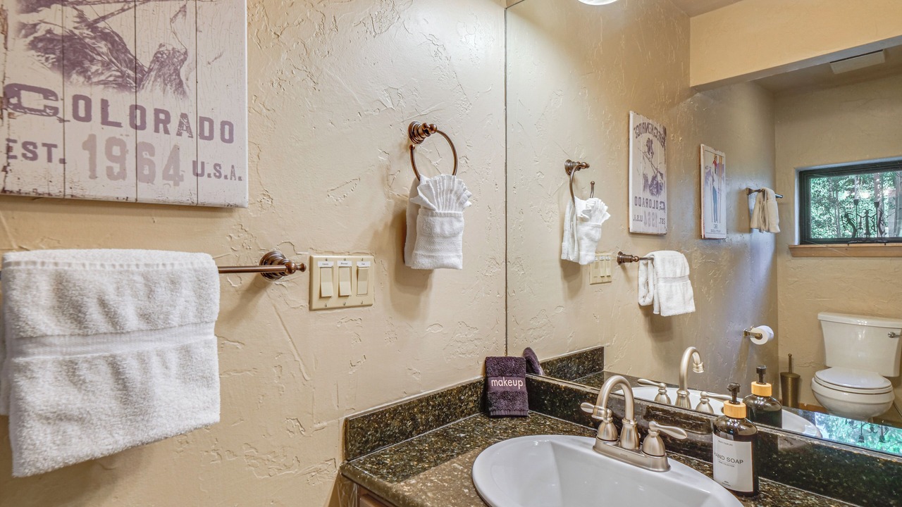 Photo of Bathroom in Warrior's Mark West