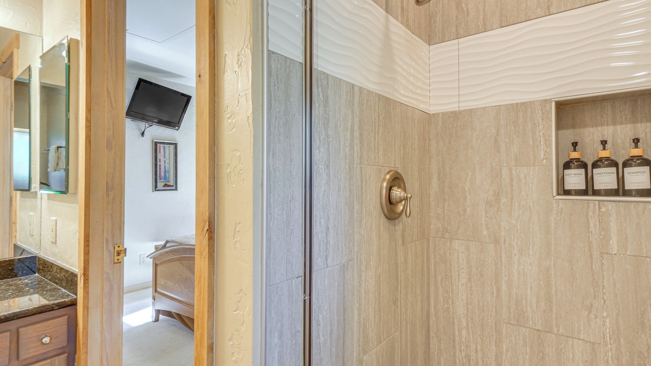 Photo of Bathroom in Warrior's Mark West