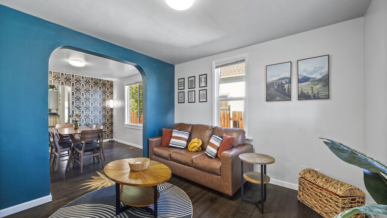 Photo of Livingroom in Old Town