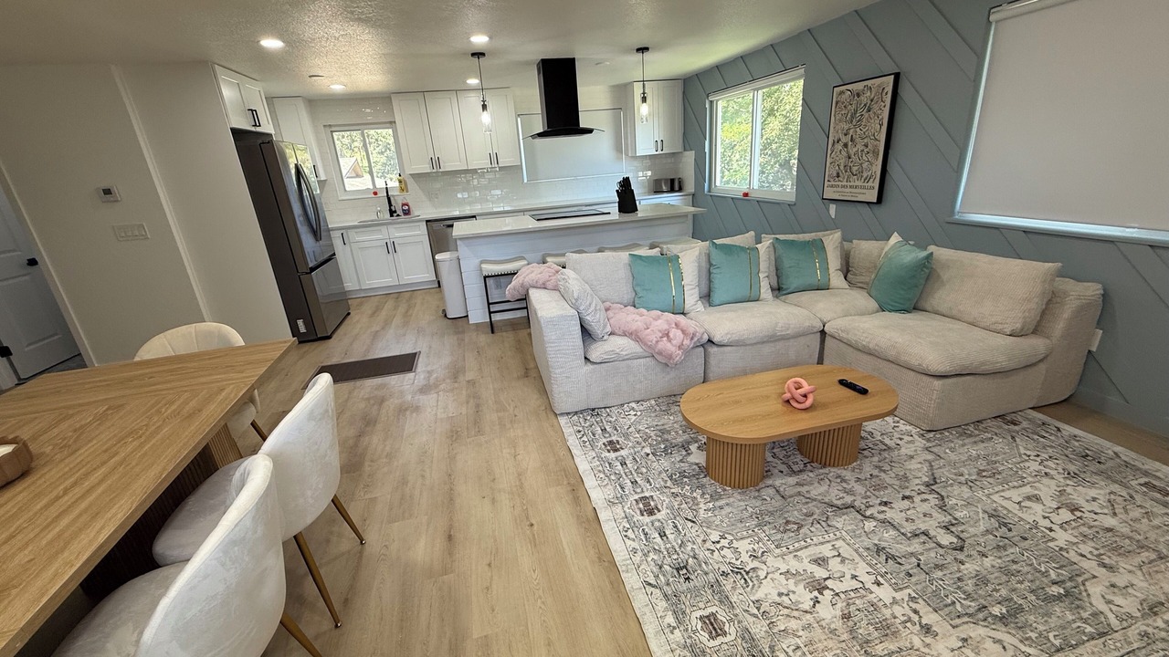 Photo of Livingroom in Applewood West