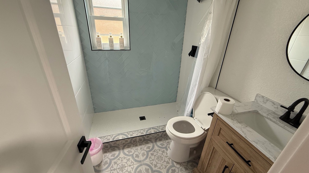 Photo of Bathroom in Applewood West