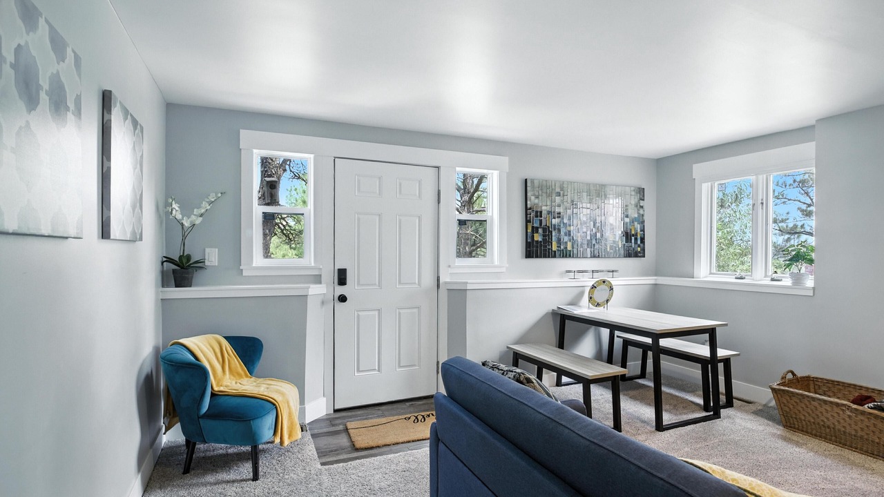 Photo of Livingroom in Rustic Hills