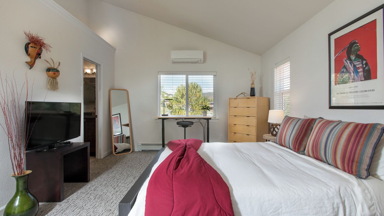 Photo of Bedroom in Glenwood Springs