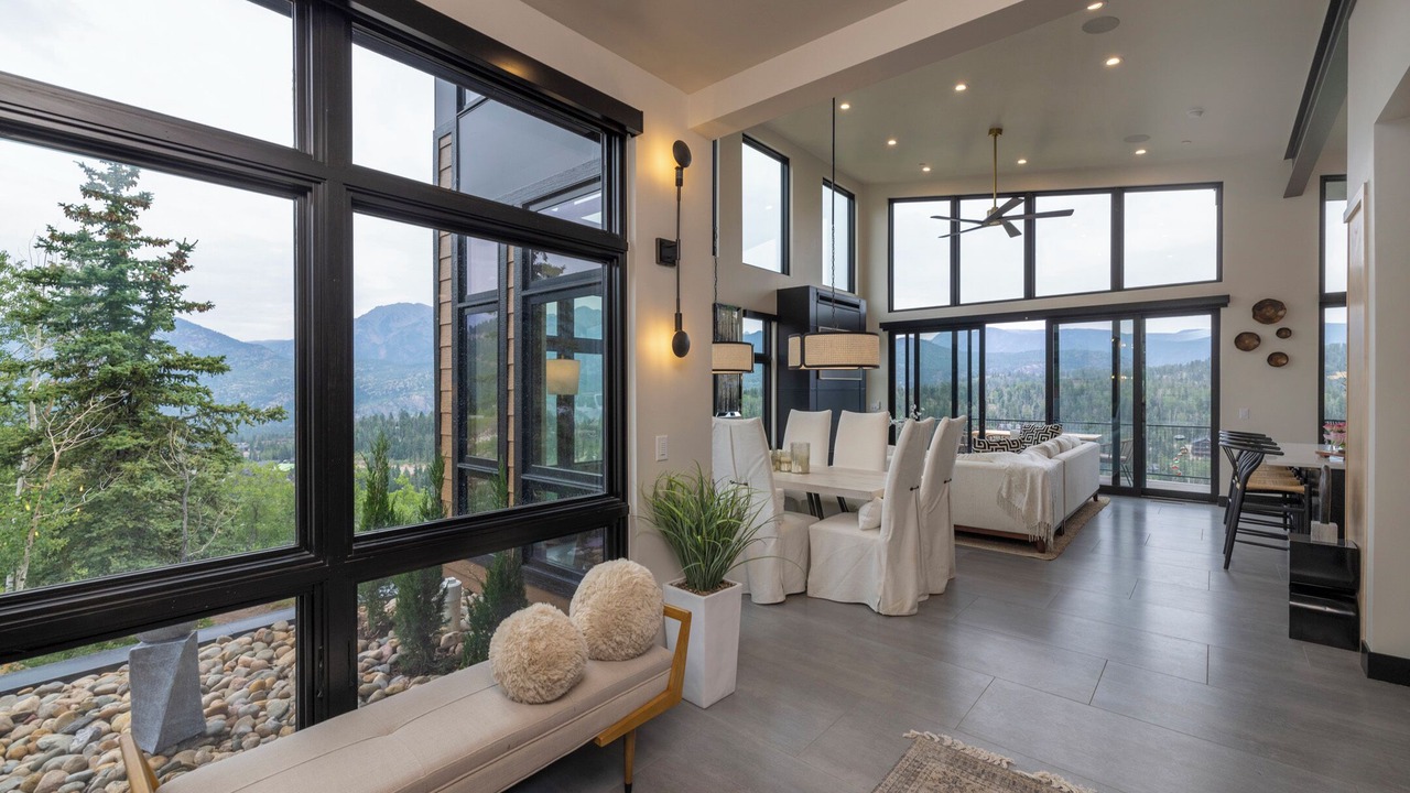 Photo of Livingroom in Purgatory