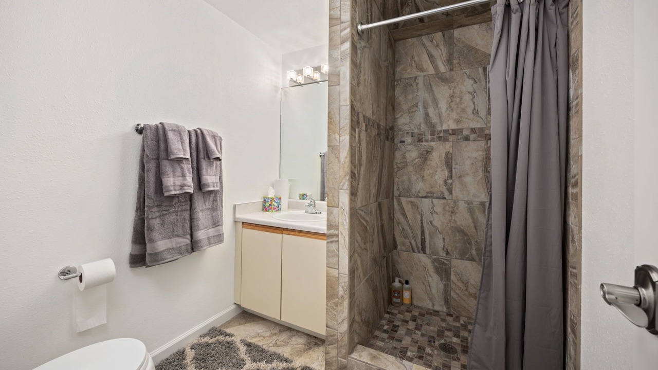 Photo of Bathroom in Glenwood Grove - North Iris