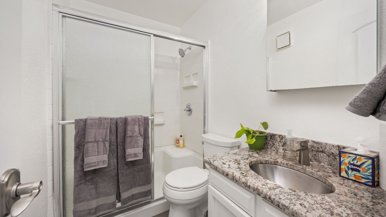 Photo of Bathroom in Glenwood Grove - North Iris