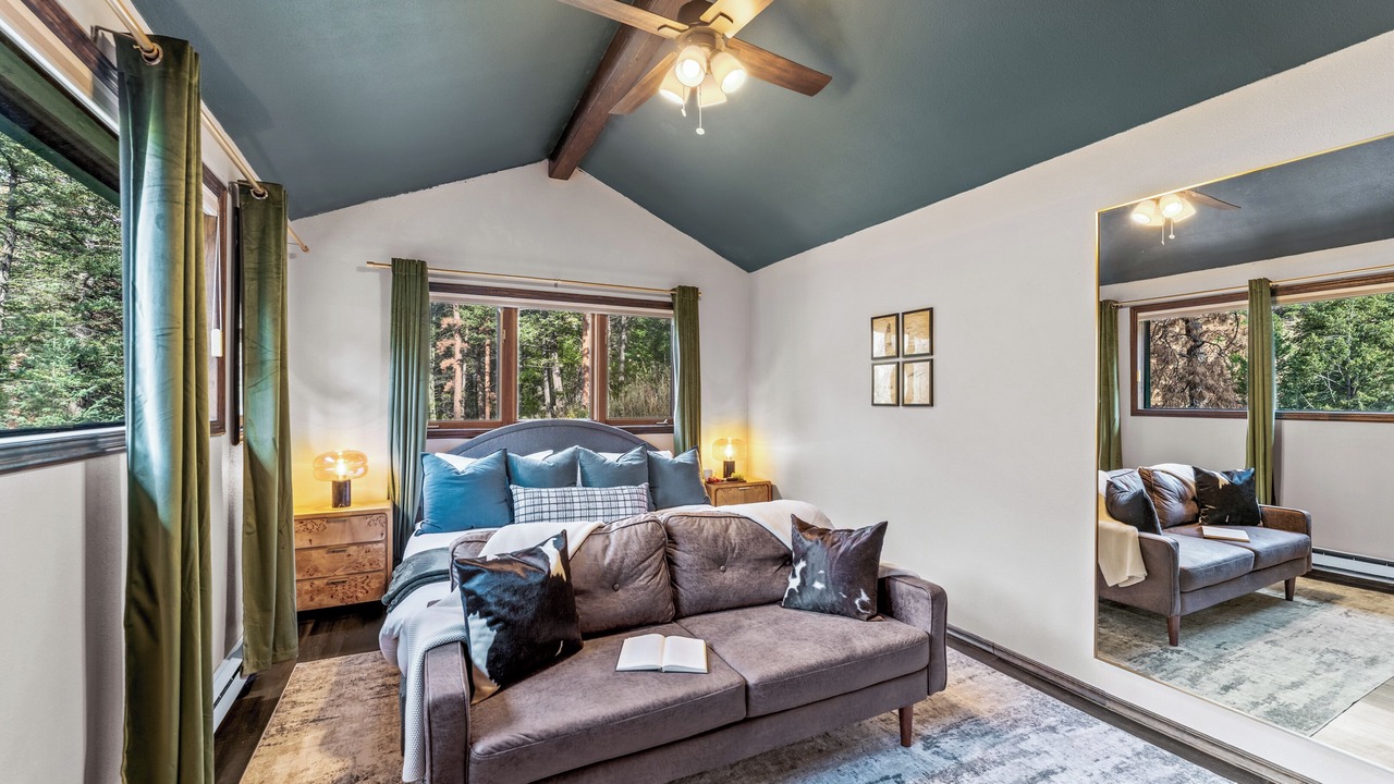 Photo of Bedroom in Jamestown