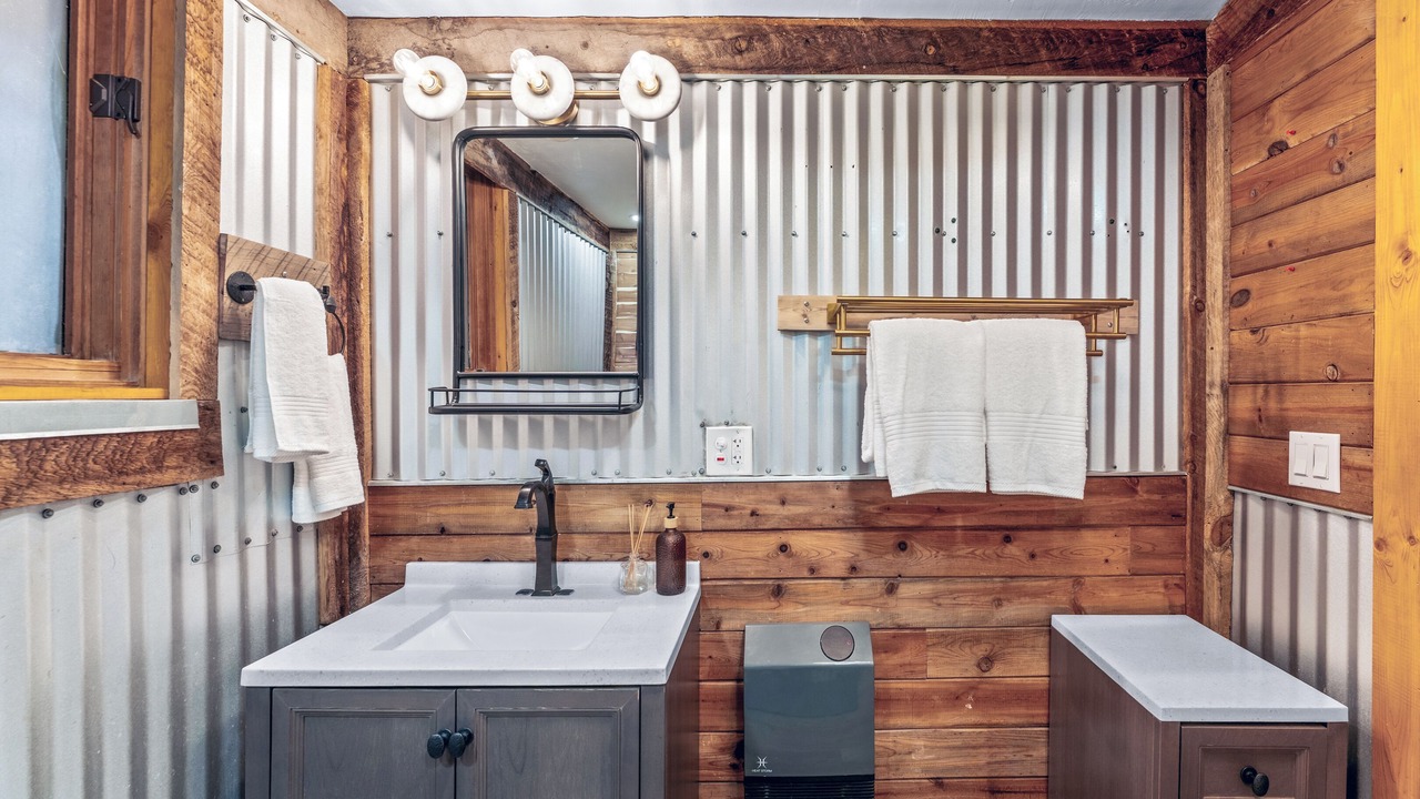 Photo of Bathroom in Jamestown