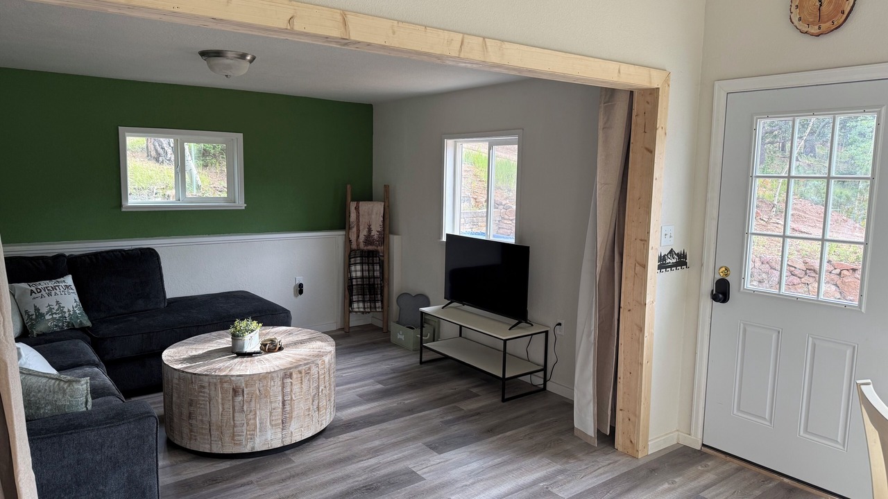 Photo of Livingroom in Bailey