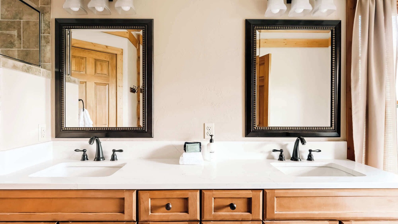 Photo of Bathroom in Three Peaks