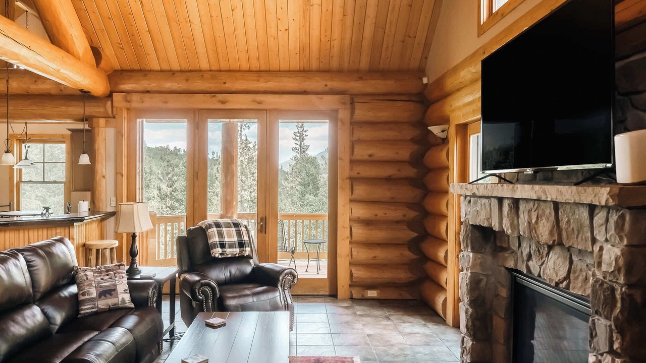 Photo of Livingroom in Three Peaks