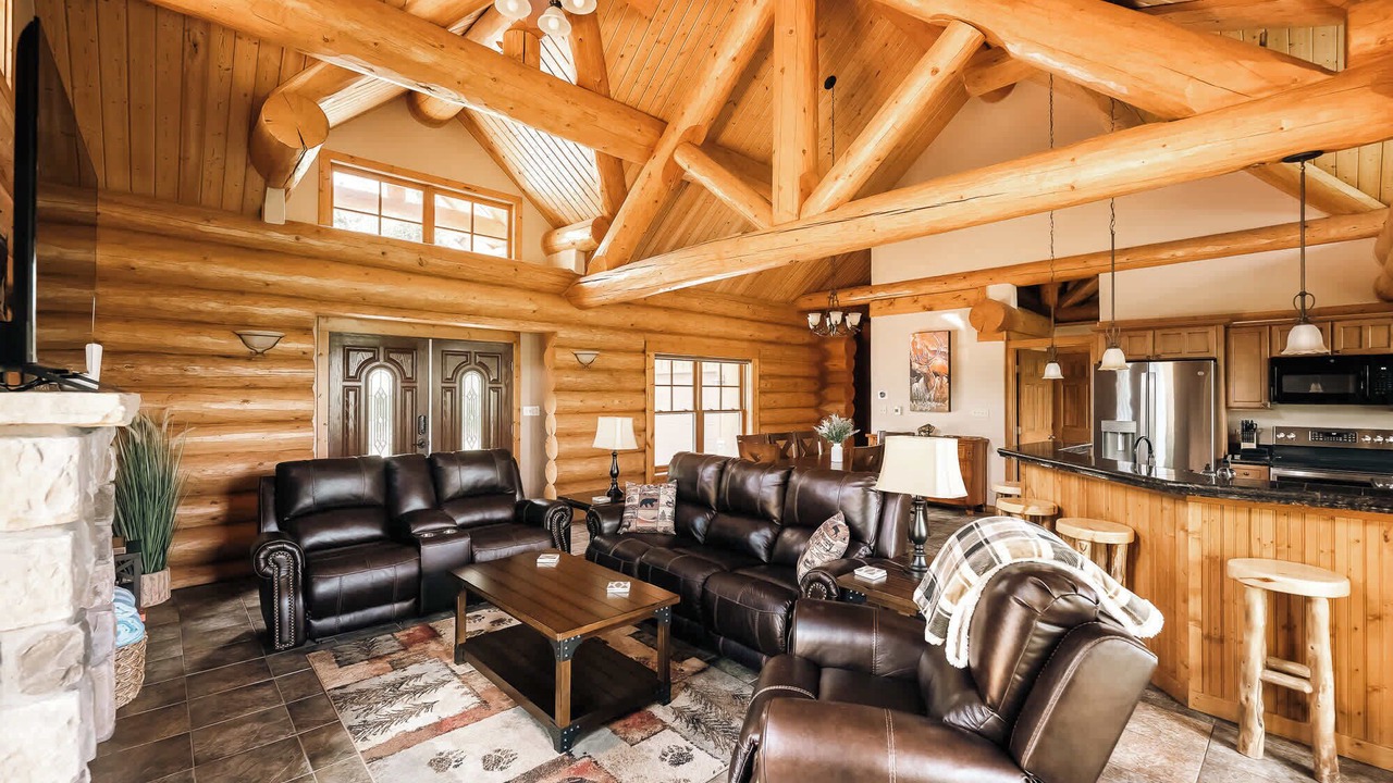 Photo of Livingroom in Three Peaks
