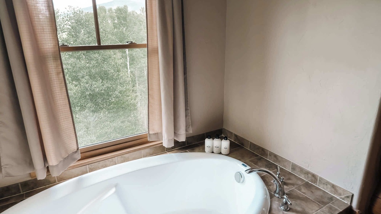 Photo of Bathroom in Three Peaks