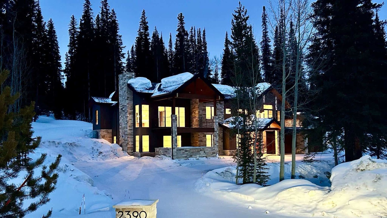 Photo of Outdoor in Rendezvous