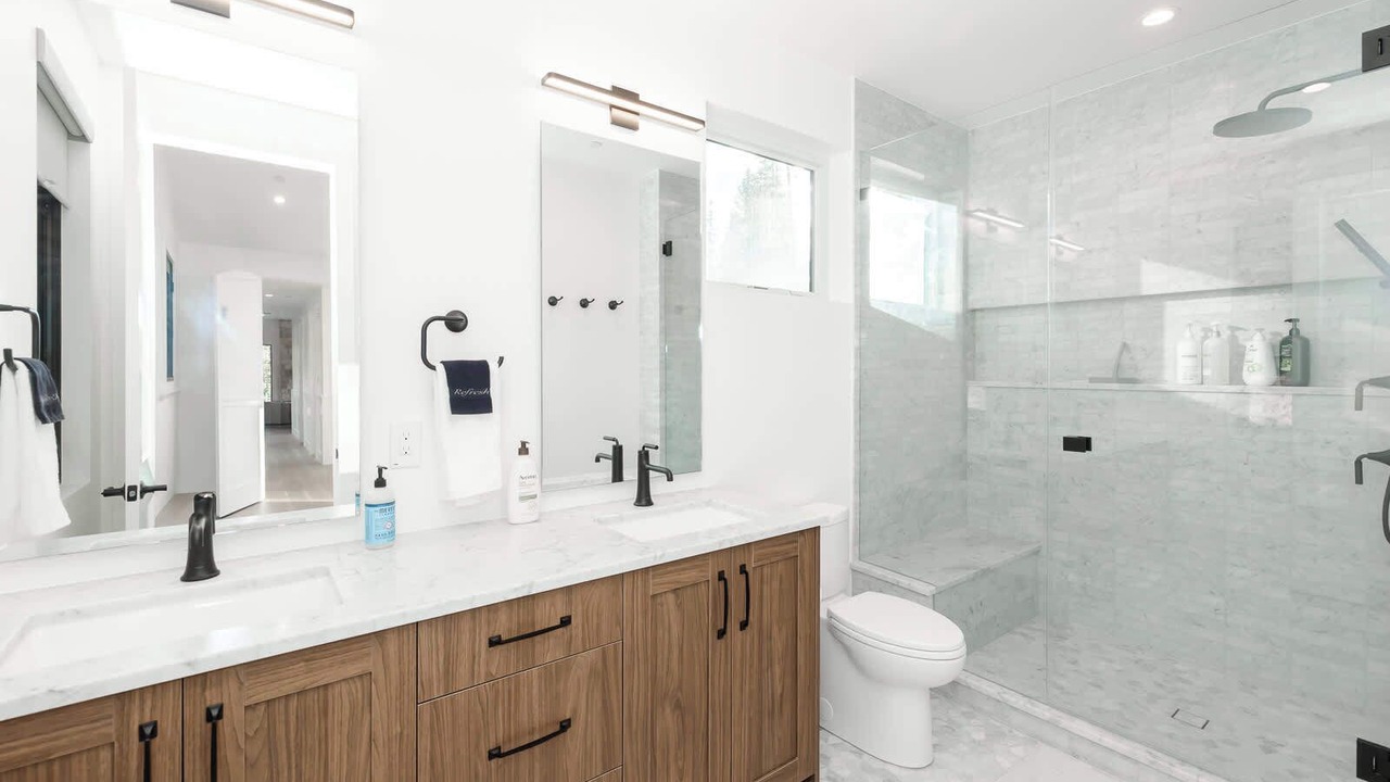 Photo of Bathroom in Rendezvous