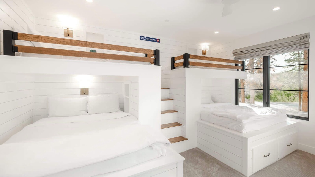 Photo of Bedroom in Rendezvous