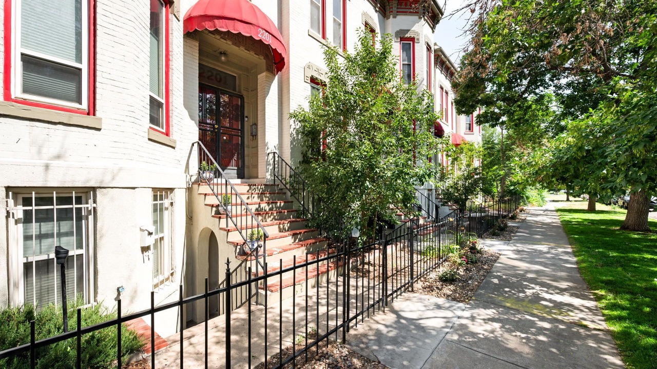 Photo of Outdoor in Five Points