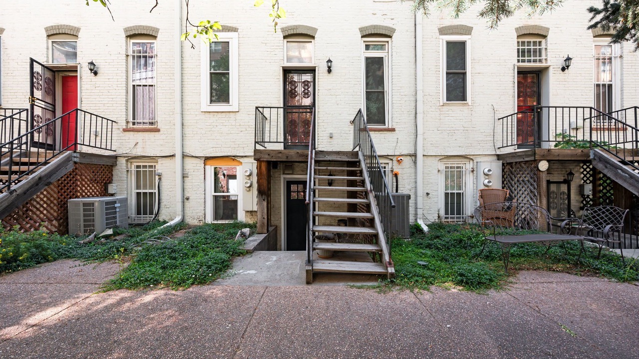Photo of Outdoor in Five Points