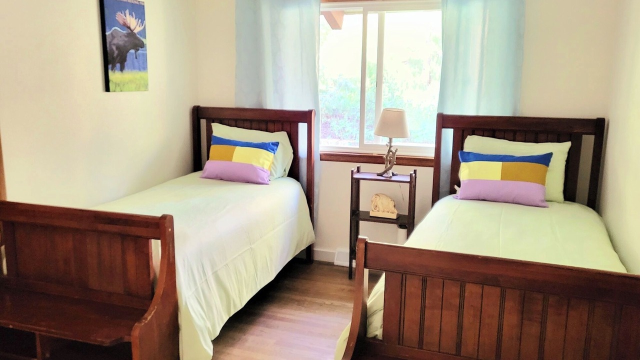 Photo of Bedroom in Drake