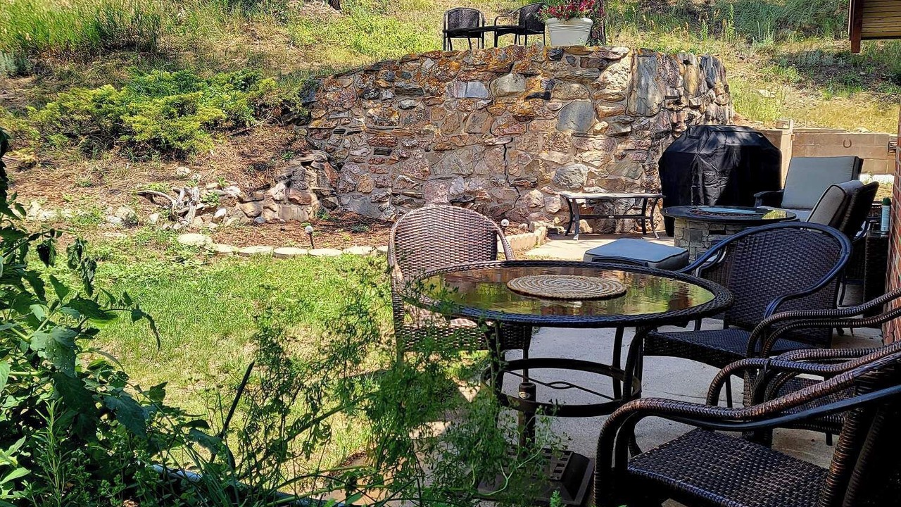 Photo of Outdoor in Drake