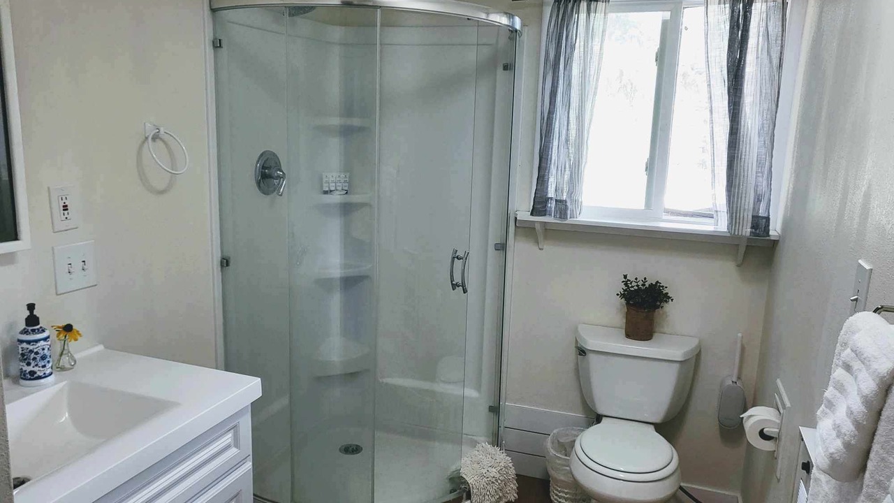 Photo of Bathroom in Drake