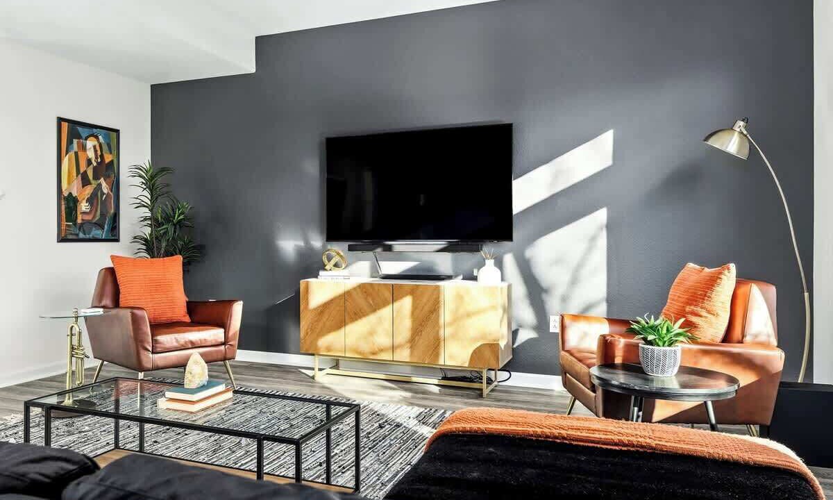 Photo of Livingroom in Pleasant View