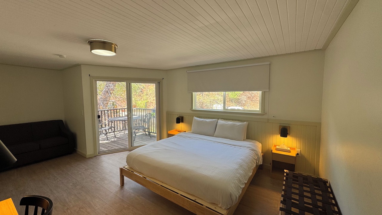 Photo of Bedroom in Manitou Springs Historic District