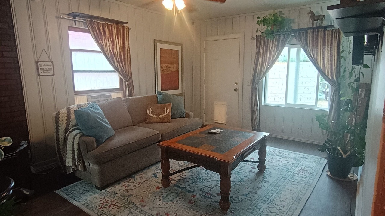 Photo of Livingroom in Collbran