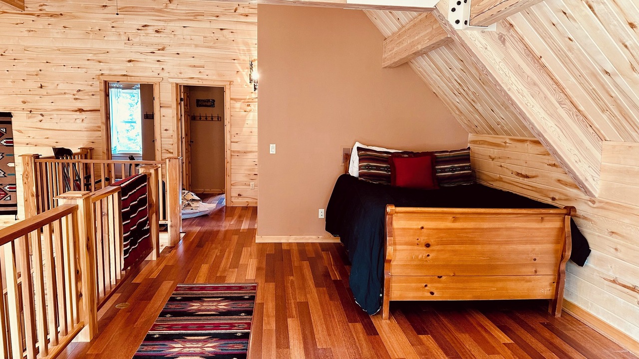 Photo of Bedroom in Cimarron