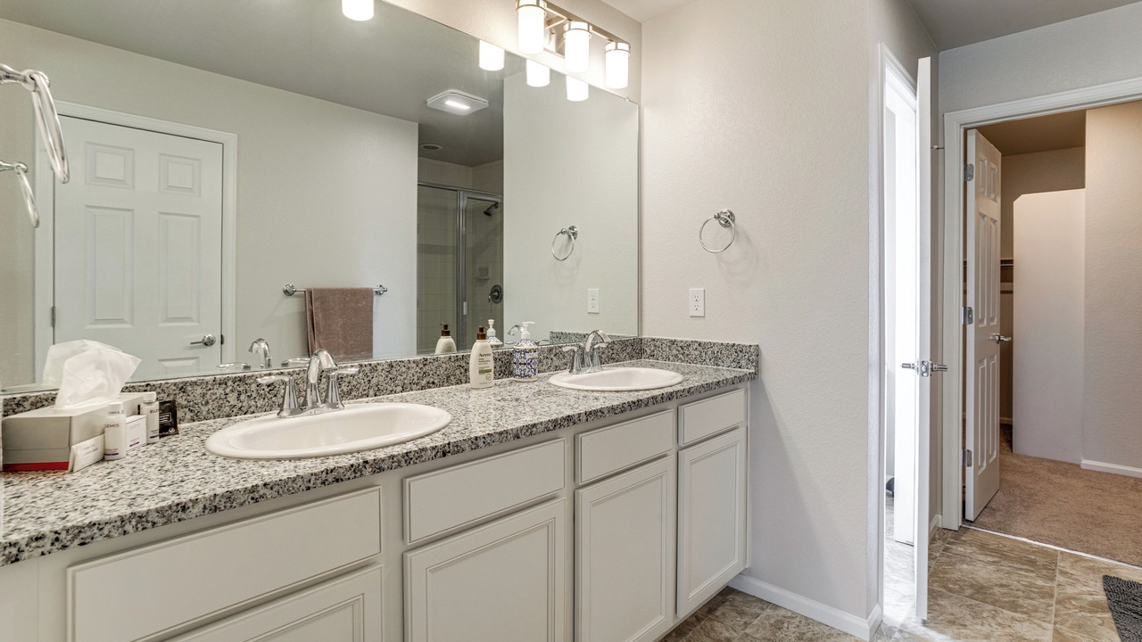 Photo of Bathroom in Dupont