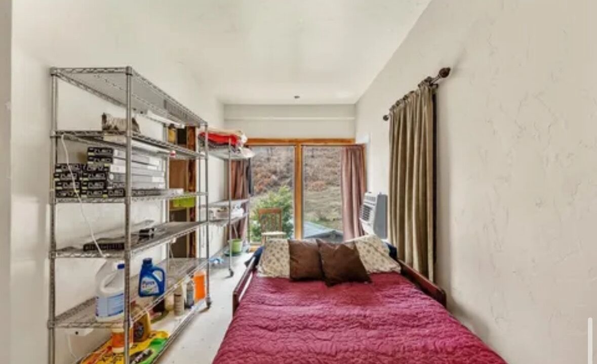 Photo of Bedroom in Hesperus