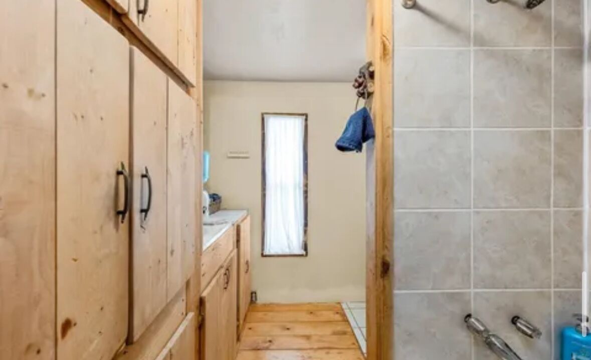 Photo of Bathroom in Hesperus