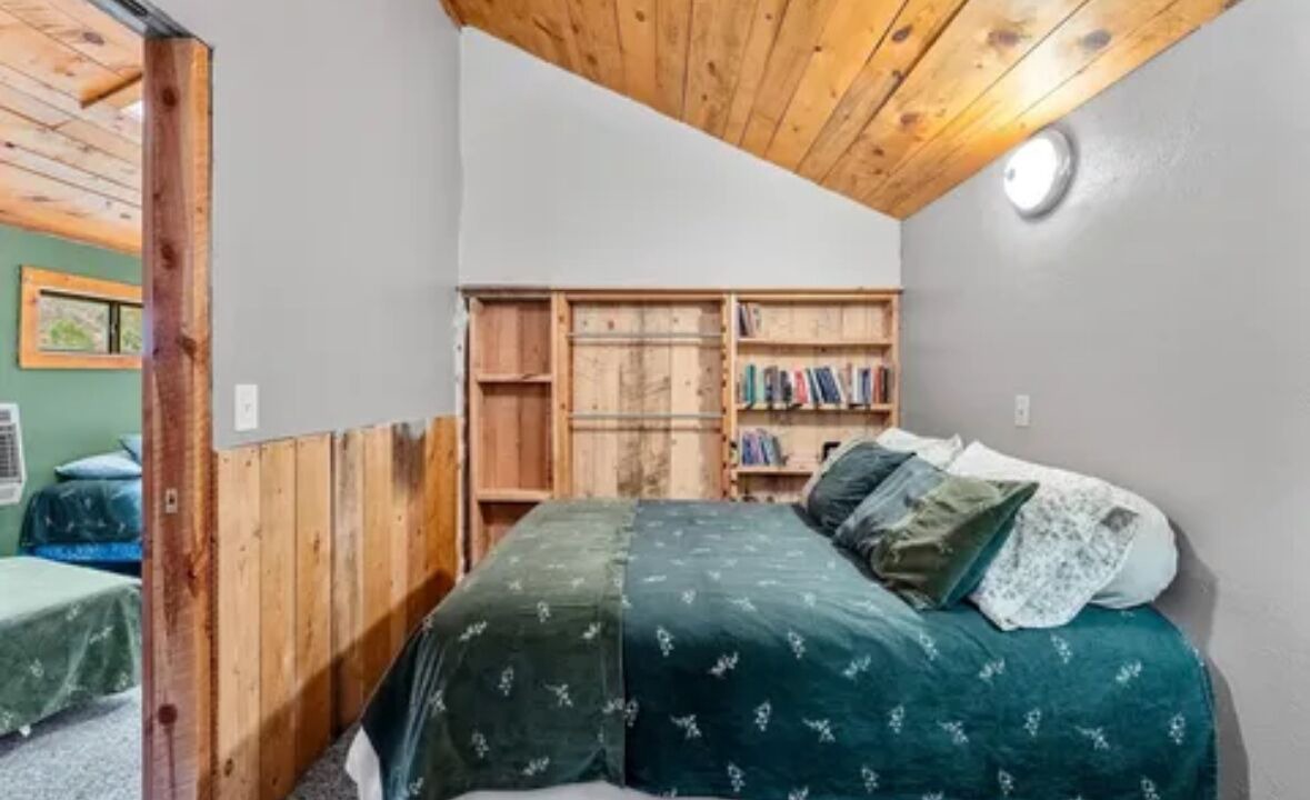 Photo of Bedroom in Hesperus
