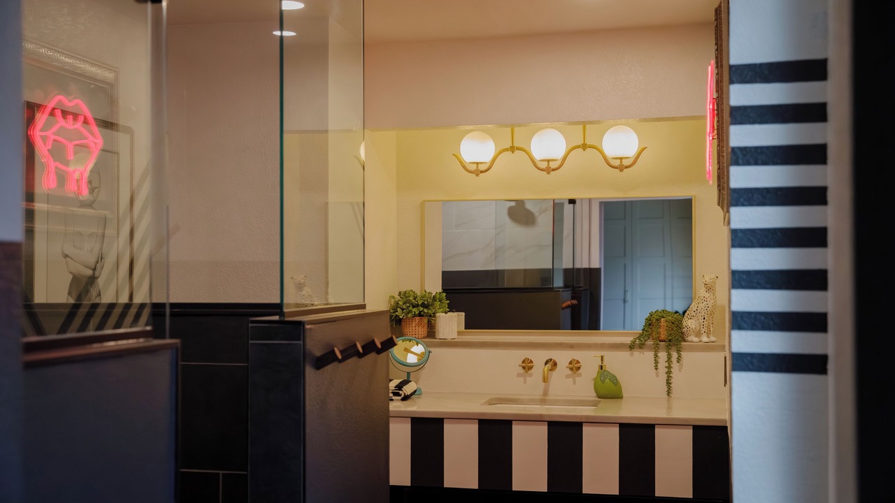 Photo of Bathroom in West Colfax